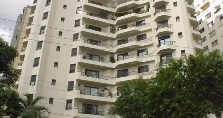 Apartamento com 140m² de área útil, 3 dormitórios sendo 1 suíte, 2 vagas