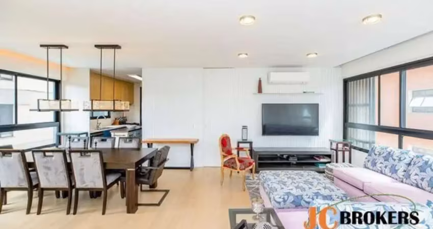 Apartamento com 138 m², 2 suítes com ar condicionado, living integrado a varanda gourmet, 2 vagas.