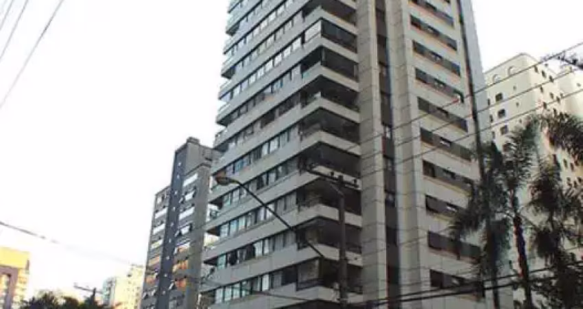 Cobertura com 320m² de área útil, 4 dormitórios sendo 2 suítes,  5 vagas