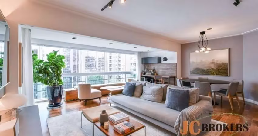 Apartamento com 112m² de área útil, 2 dormitórios sendo 1 suíte e 2 vagas.