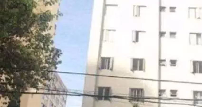 Apartamento totalmente reformado com 83m², 1 vaga de garagem, 3 dormitorios (1 suíte)