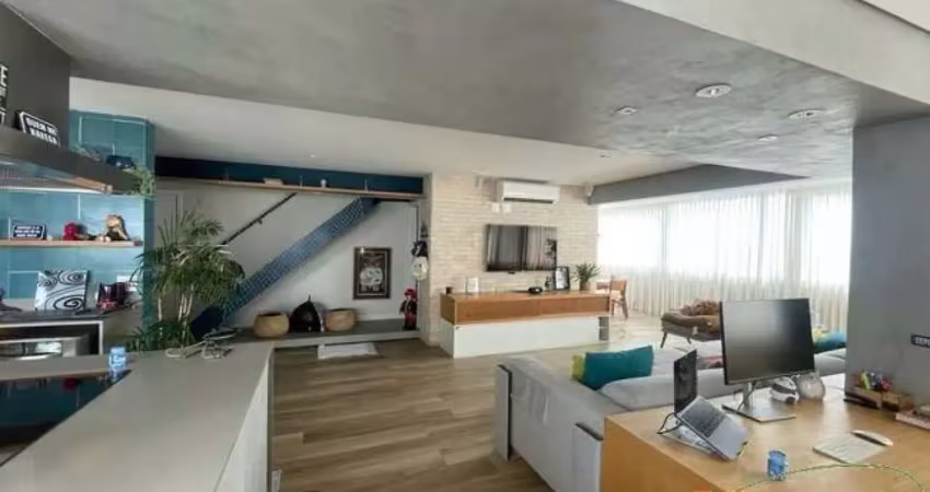Cobertura duplex com 213m² de área útil, 2 suítes, 2 vagas
