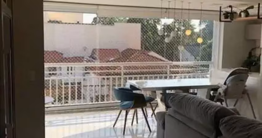 Apartamento com 110m² de área útil, 3 dormitórios sendo 1 suíte e 2 vagas.