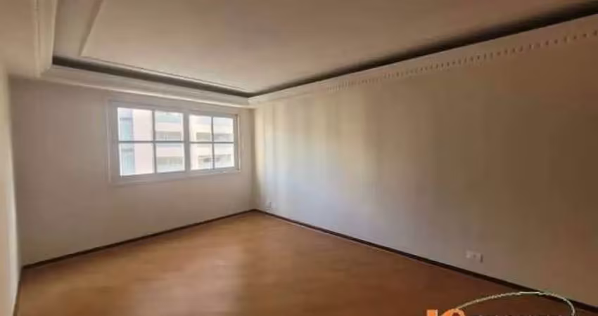 Apartamento com 130 m², 3 dormitórios, sendo 1 suíte, living para 2 ambientes, andar alto, 1 vaga