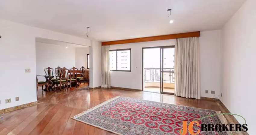 Apartamento com 193 m², 4 dormitórios, sendo 3 suítes, sala para 2 ambientes, 4 vagas