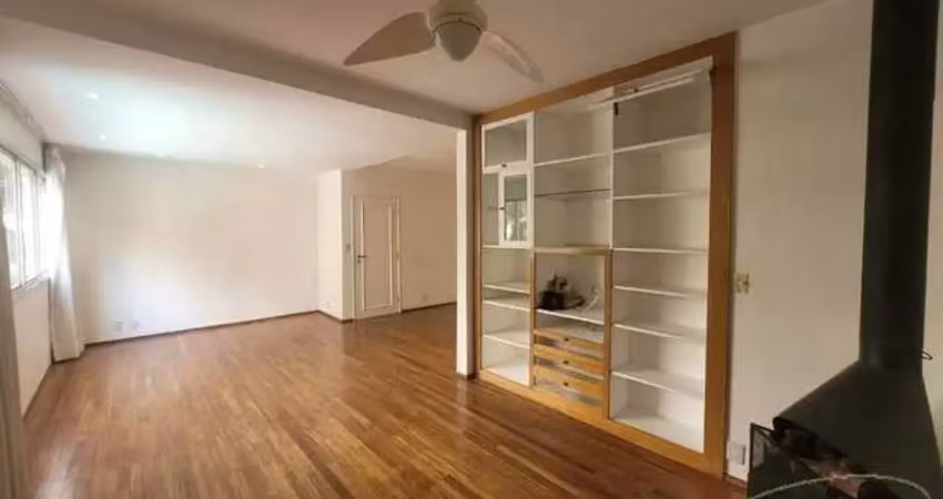 Apartamento com 140 m², 3 dormitórios sendo 1 suíte, 2 vagas