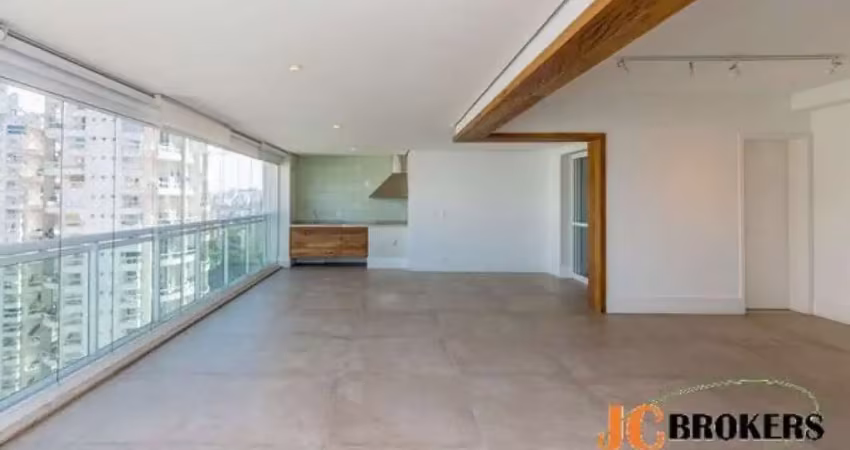 Apartamento com 157 m², 3 suítes, varanda gourmet integrada ao living, andar alto, 3 vagas.