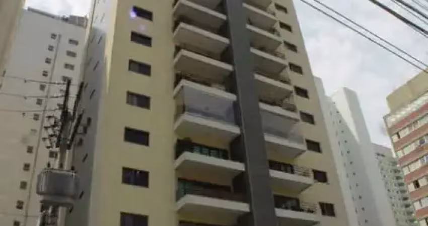 Apartamento com 132m², 3 dormitórios, living para 2 ambientes, varanda, 2 vagas