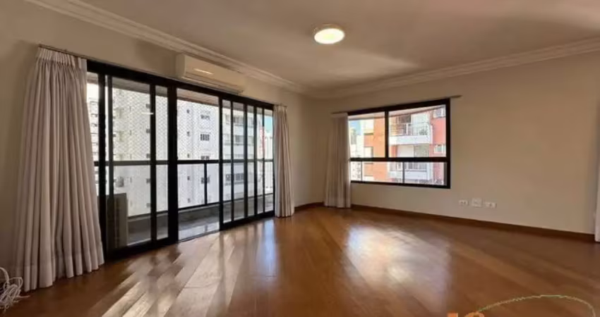 Apartamento com 160 m² de área útil, 3 suítes, 3 vagas