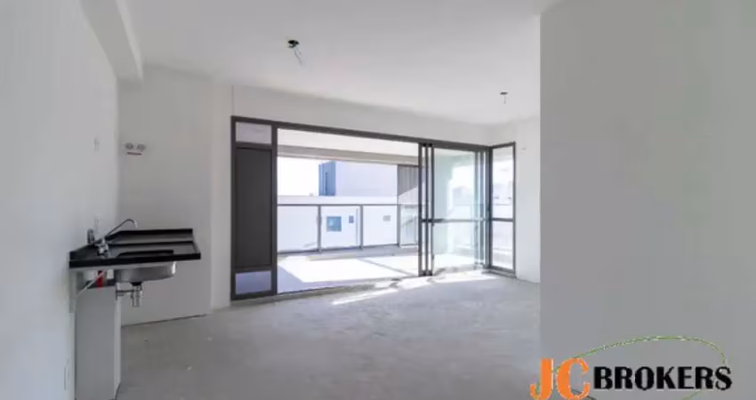 Apartamento com 100 m², 3 dormitórios, sendo 3 suítes, varanda ampla, 2 vagas
