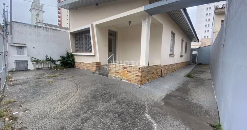 Casa comercial com 2 salas para alugar no Centro, Santo André 