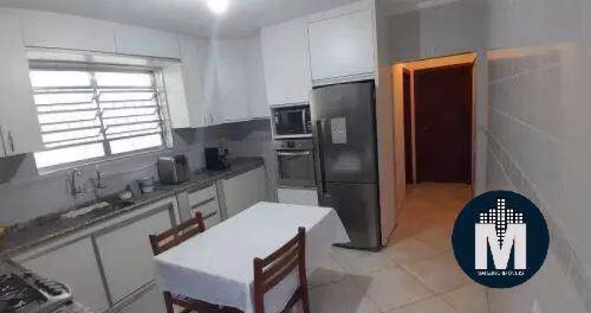 Casa em Osasco, 3 quartos, 1 Salão e Quintal e 2 Vagas de Garagem!