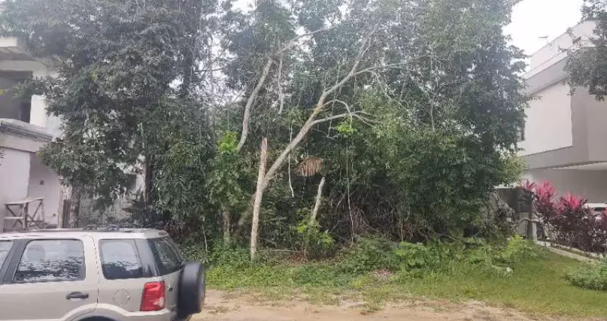 Terreno em condomínio fechado à venda na Ponta Negra, Manaus 