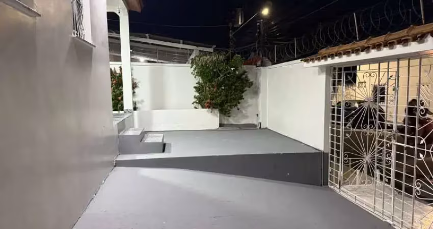 Casa com 3 quartos para alugar no Flores, Manaus 