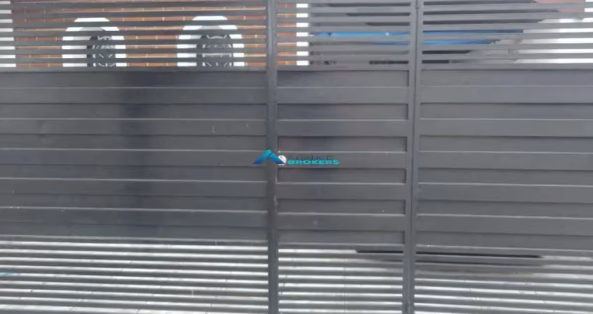 Vendo casa térrea com 3 quartos e 2 suítes, garagem 2 vagas ótima localização. valor : r$ 420.000,00. sem permuta á vista. tratar whatsapp: (11) 9678