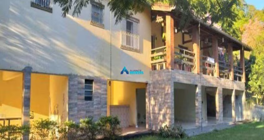 Sitio á venda área de 24.000 m² com duas casas Pau Arcado Campo Limpo Pta