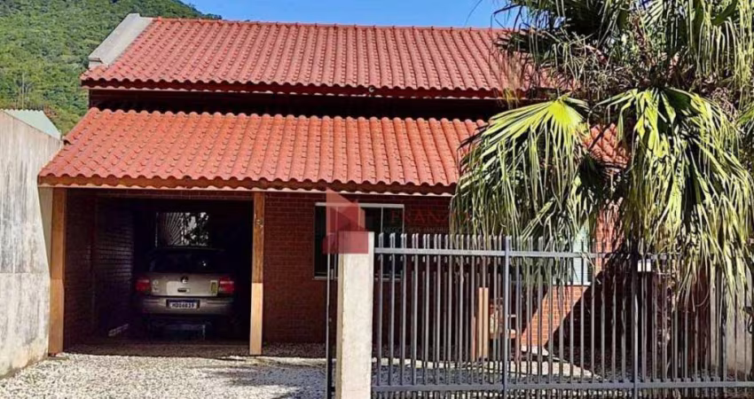 VENDO: Casa SEMI-IMOBILIADA com 2 dormitórios sendo 1 suíte, com 110 m² - Fazenda - Itajaí/SC