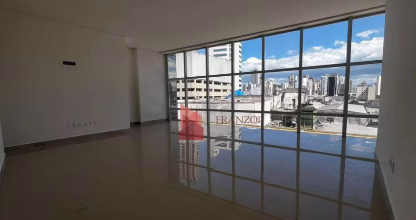 LOCAÇÃO: sala comercial de 46m² no CENTRO de Itajaí.