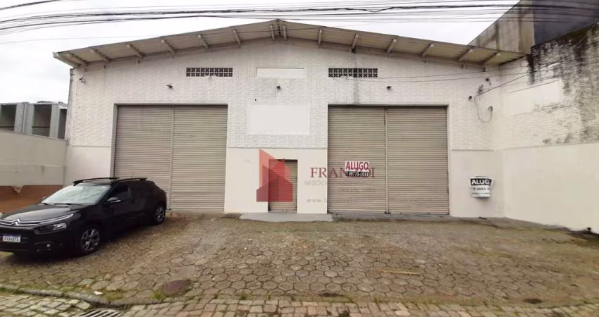ALUGUEL: Galpão COMERCIAL no CENTRO  de Itajaí