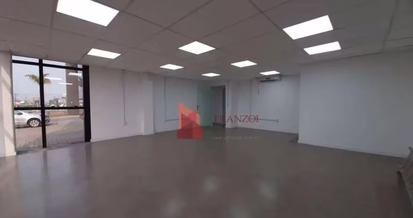 Sala comercial com 1 sala para alugar na Rodovia Jorge Lacerda, 1650, Espinheiros, Itajaí