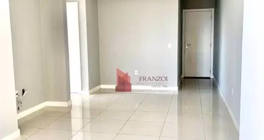 VENDE: Apartamento com 2 dormitórios à venda, 73 m² por R$ 780.000 - Centro - Itajaí/SC