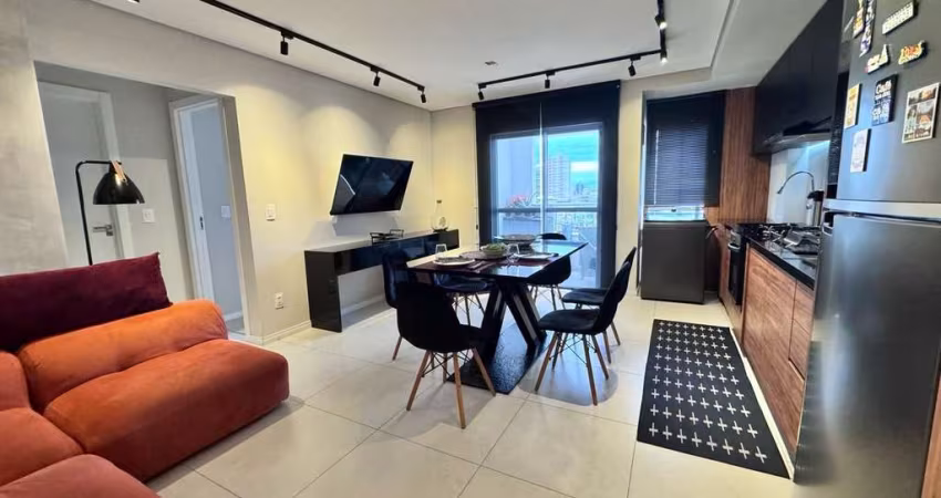 LOCAÇÃO: Apartamento 2 dormitórios TOTALMENTE MOBILIADO E EQUIPADO - Vila Operária, Itajaí