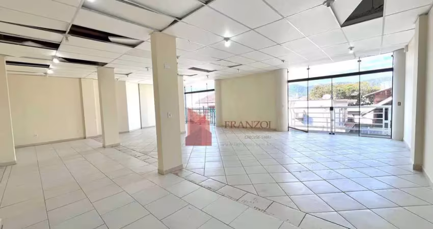 Sala comercial com 4 salas para alugar na Rua Indaial, 820, São João, Itajaí