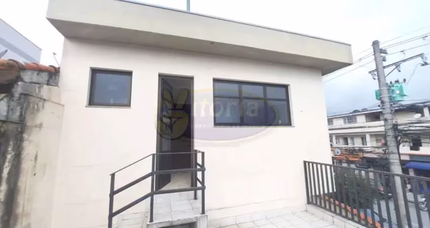 CASA ASSOBRADADA COM COMERCIO