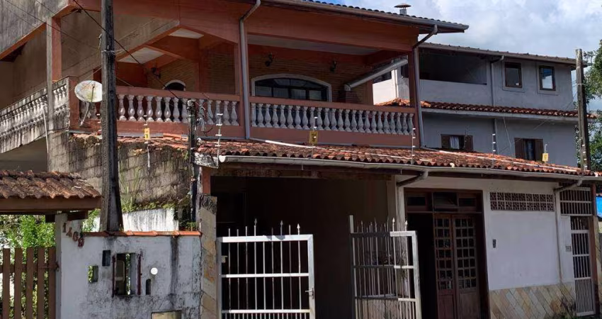 Casa à venda no bairro Centro em Ubatuba/SP