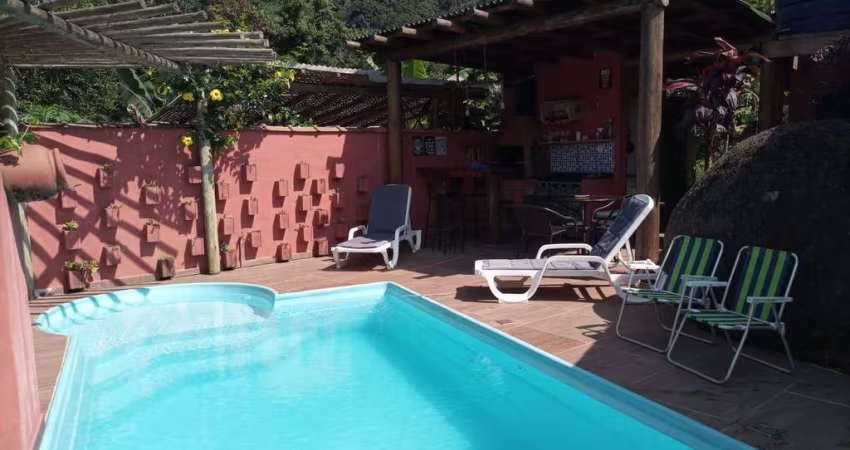 Casa à venda no bairro Sertão Do Ubatumirim em Ubatuba/SP