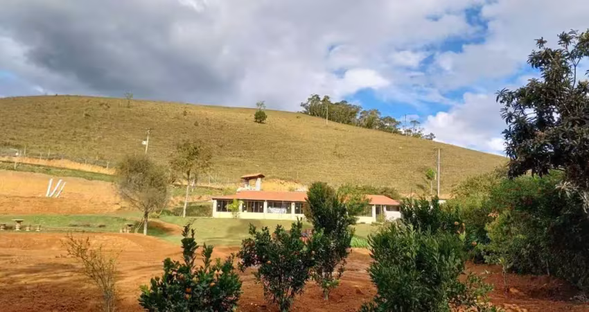 Chácara à venda no bairro Rodovia em São Luiz do Paraitinga/SP