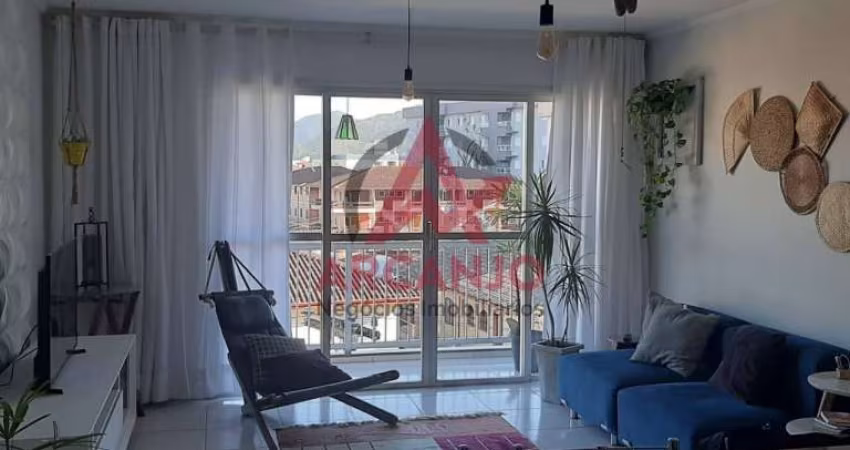 Apartamento ótimo estado e bem localizado em Ubatuba
