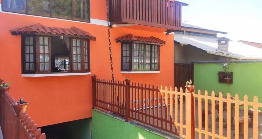 Casa à venda no bairro Samambaia em Mairiporã/SP