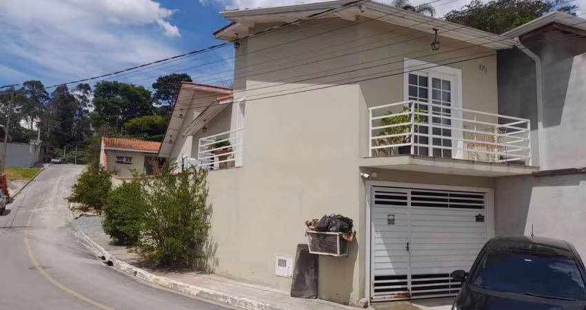 Casa à venda no bairro Barreiro em Mairiporã/SP