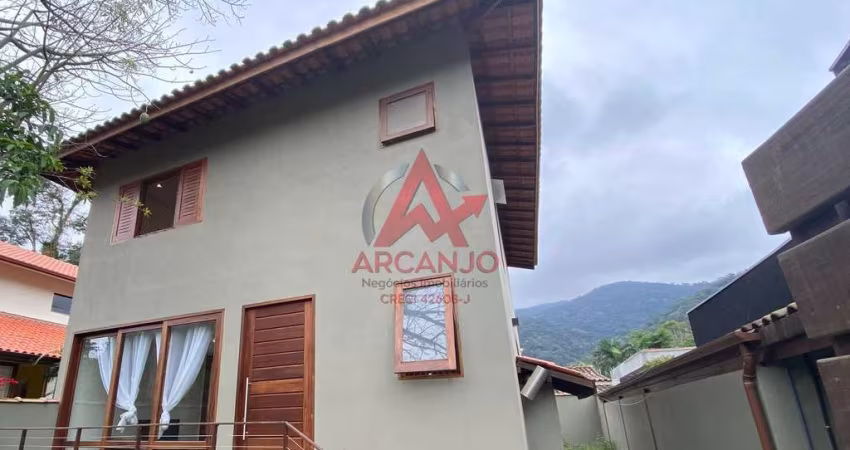 CASA A VENDA NO CONDIMINIO DA RESSACA E MAIS 3 APARTAMENTOS A VENDA NOS FUNDOS