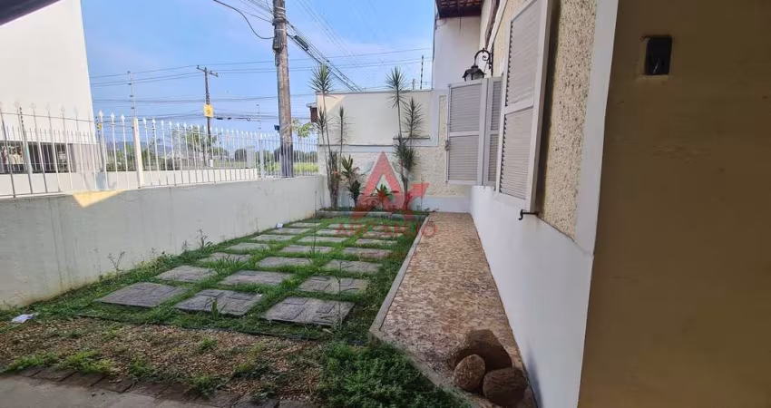 Casa à venda no bairro Centro em Ubatuba/SP