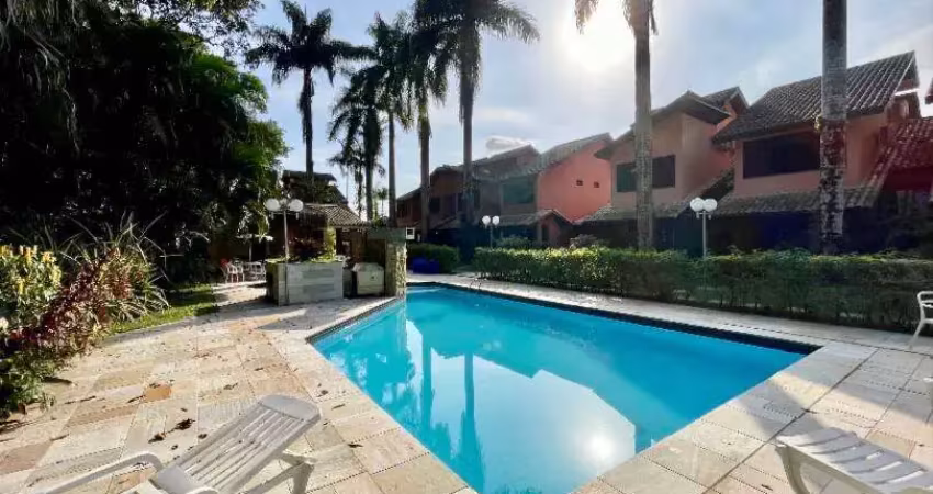 Casa à venda no bairro Riviera em Bertioga/SP
