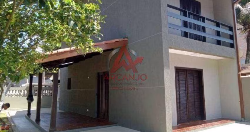 Casa à venda no bairro Saco da Ribeira em Ubatuba/SP