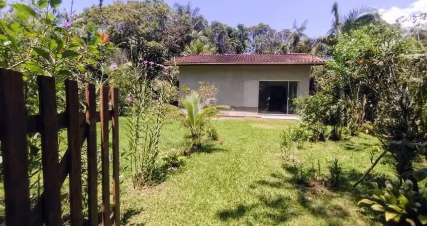 Casa à venda no bairro Ubatumirim em Ubatuba/SP