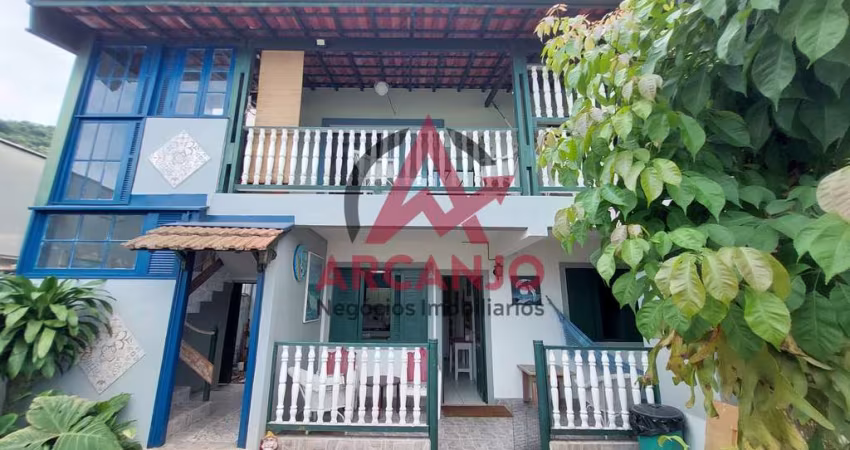 CASA À VENDA COM PONTO COMERCIAL NA PRAIA DA ENSEADA EM UBATUBA/SP.