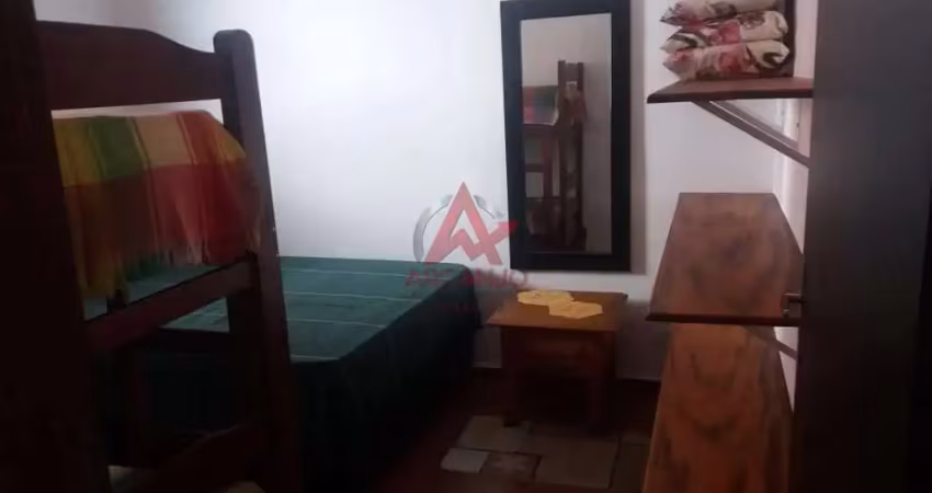 Apartamento padrão  com 02 dormitórios , próximo ao mar