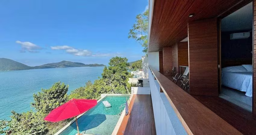 Casa à venda no bairro Toninhas em Ubatuba/SP