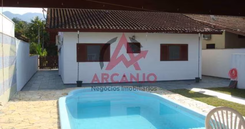 EXCELENTE CASA EM CONDOMÍNIO FECHADO EM UBATUBA-SP