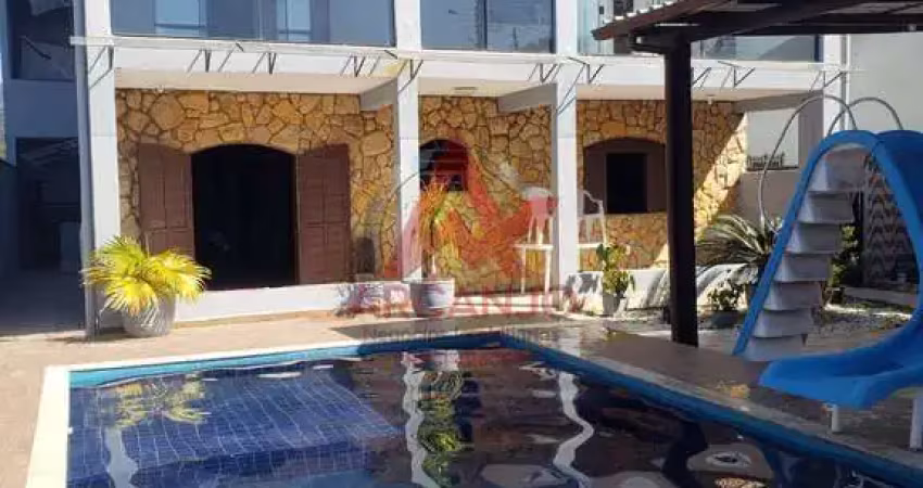 SOBRADO A VENDA EM UBATUBA/SP.COM 5 DORMITÓRIOS