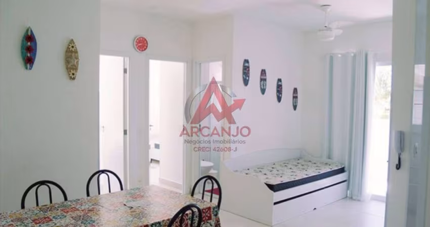 Apartamento na Praia das Toninhas com 02 dormitórios em Ubatuba - SP