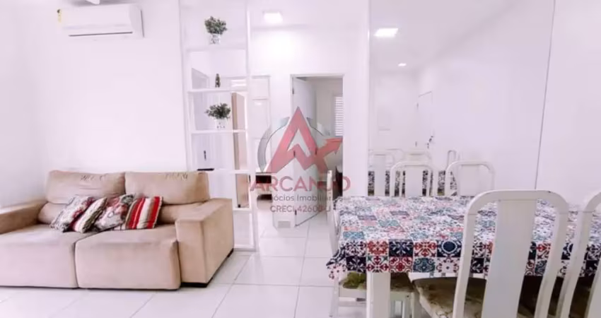 Apartamento na Praia das Toninhas com 02 dormitórios - Ubatuba -SP