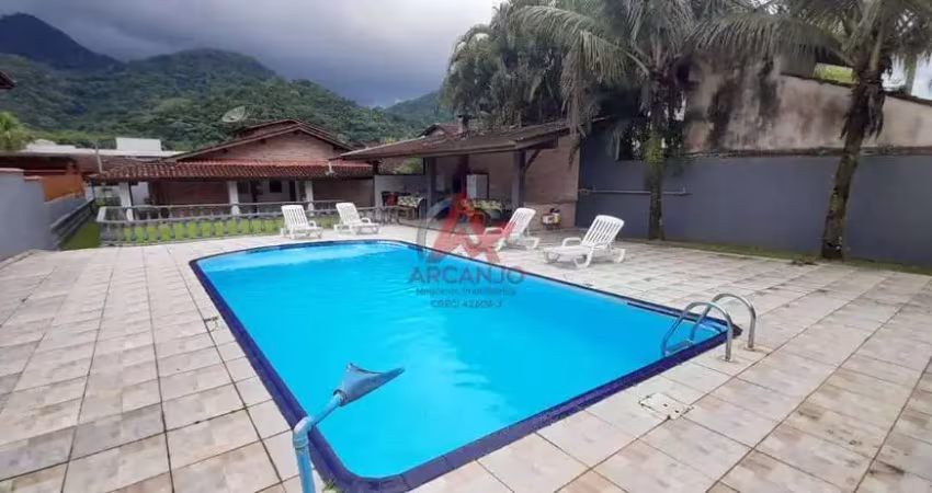 Casa à venda no bairro Horto Florestal em Ubatuba/SP