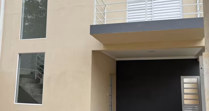 Lindo Sobrado à Venda no Residencial Santa Paula