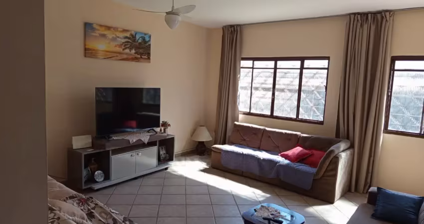 Espetacular sobrado com sacada a venda no indaia caraguatatuba