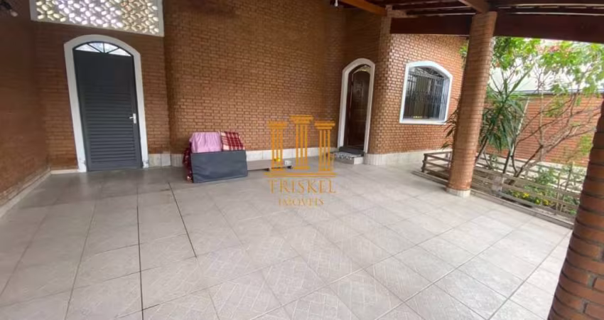 Casa 3 Dorm com suíte garagem coberta e edícula nos fundos - CA246